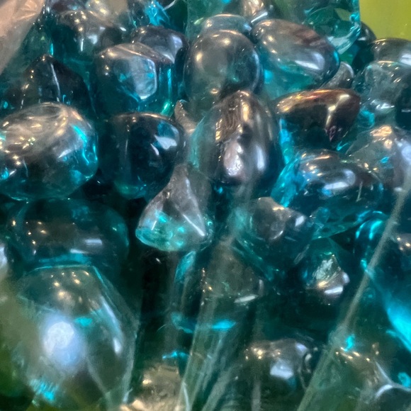 GLASS ROCKS Fireplace fire pit gas burning decor 4 pounds high heat crystals - Picture 11 of 11